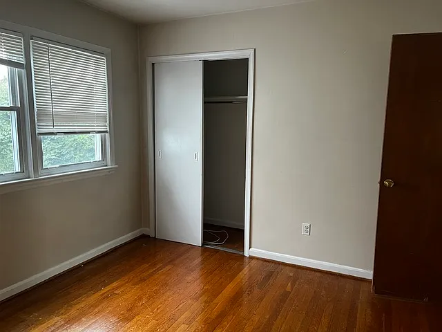N McKinley Rd, Arlington — Photo 2