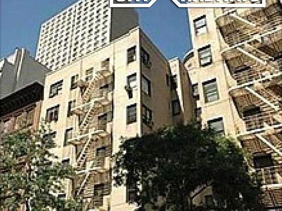 3rd image of 29-33 W 65th St #4A