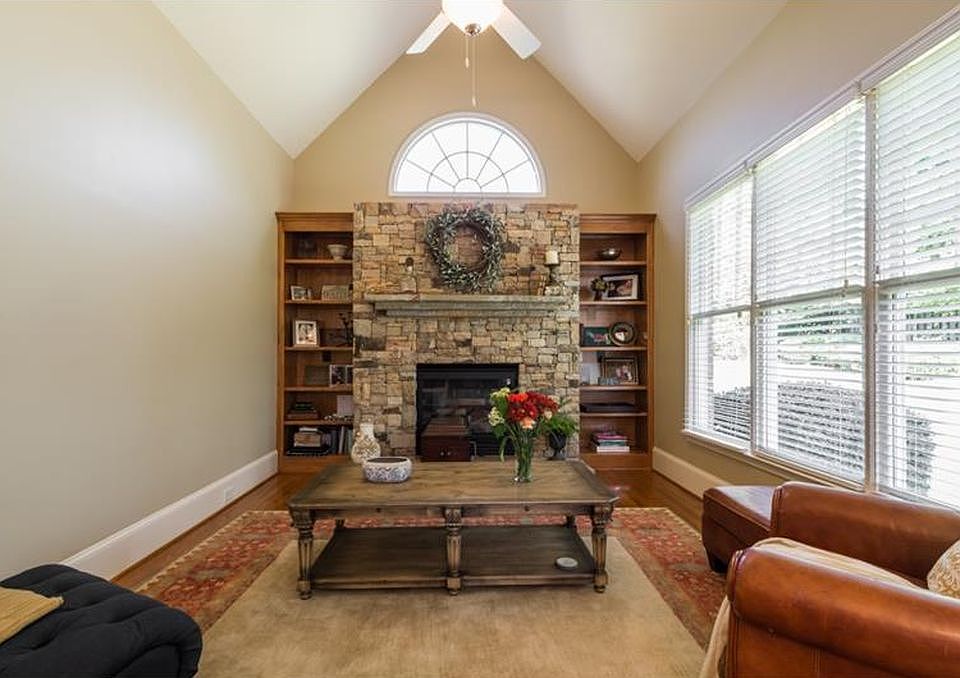 2nd image of 1915 Stone Meadow Way