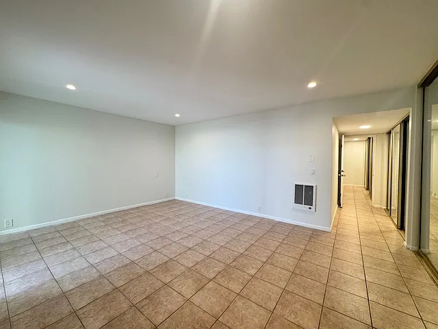 79 Antigua Ct — Photo 28