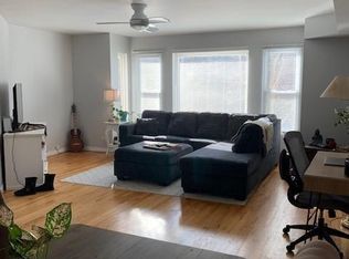 2040 W Crystal St #1, Chicago, IL 60622