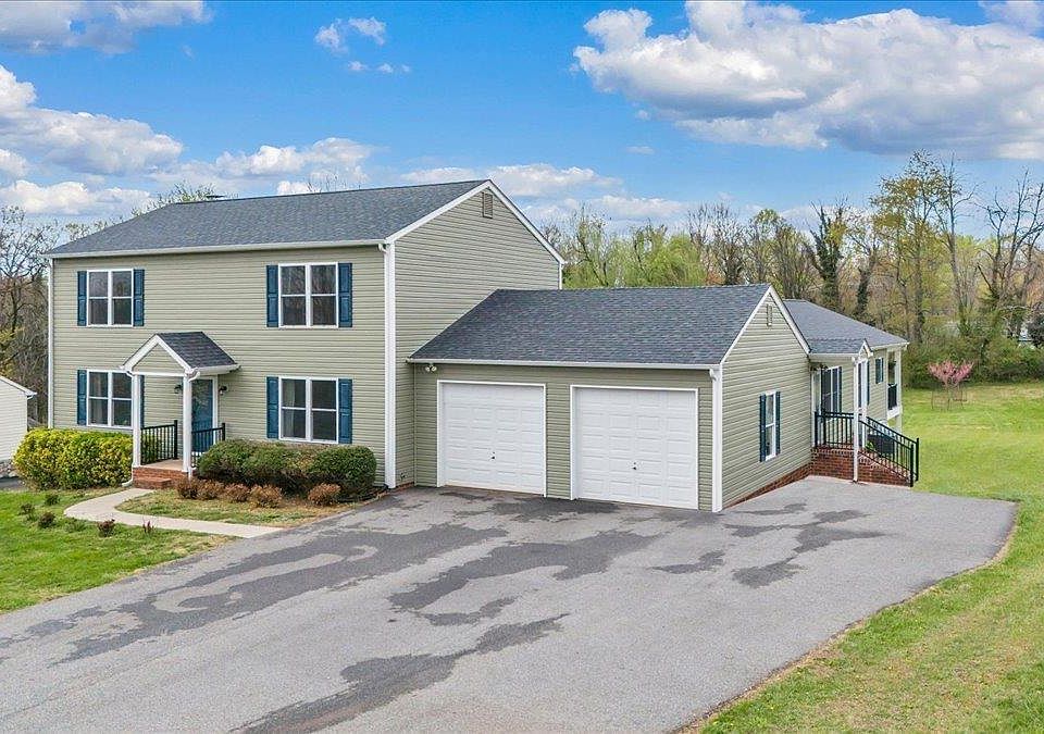 1st image of 1111 Charmin Dr