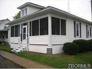 2nd image of 503 Clyde Ct