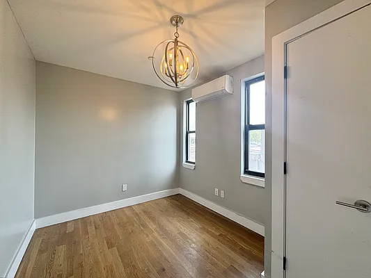 Rented by Pear NYC LLC | media 9