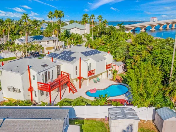 3250 E De Bazan Ave, Saint Pete Beach, FL 33706