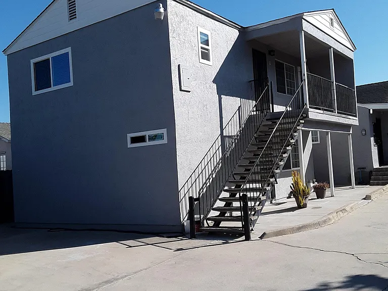 164 4th Ave #B — Photo 17