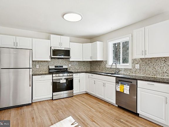 4th image of 106 Tecumseh Trl