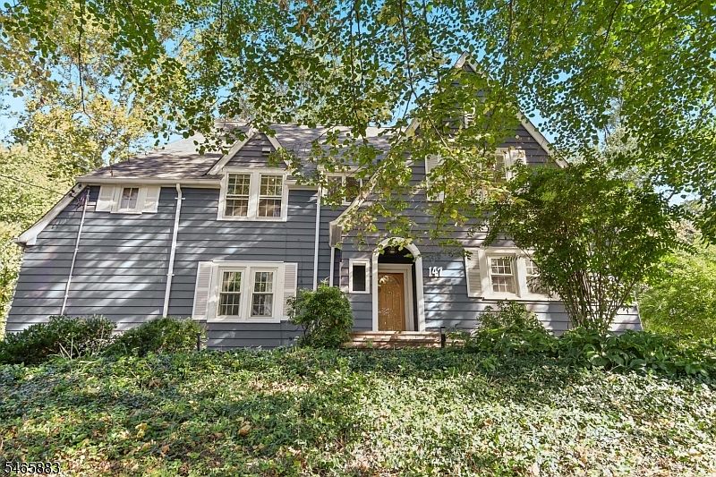 1st image of 147 Glen Ave