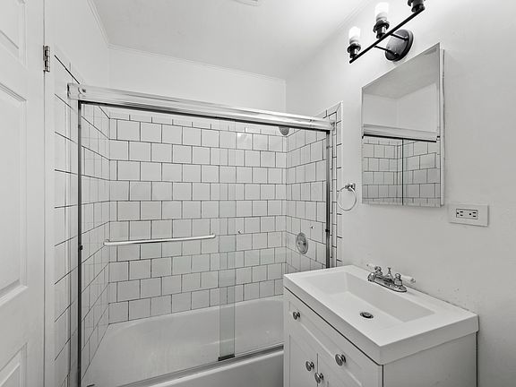 2nd image of 280 Howland St #303