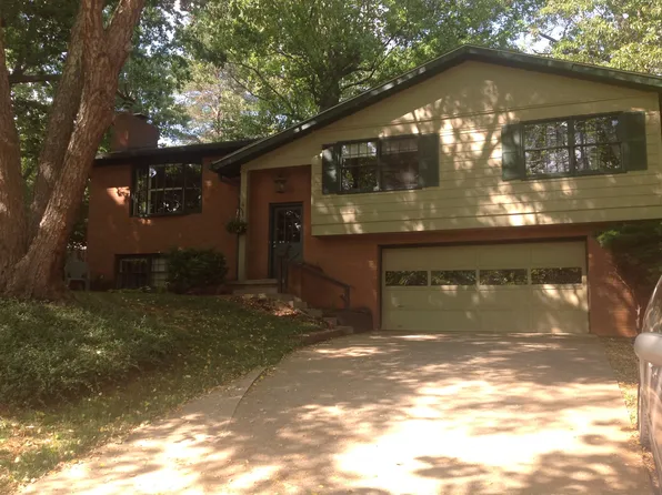 6 Botany View Ct, Asheville, NC 28805