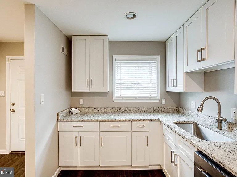 2648 Bowen Rd SE — Photo 15