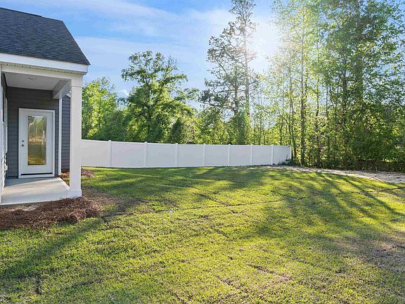4th image of 175 Willow Bay Dr