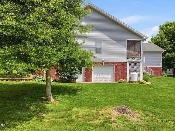 5th image of 116 Pinebark Dr