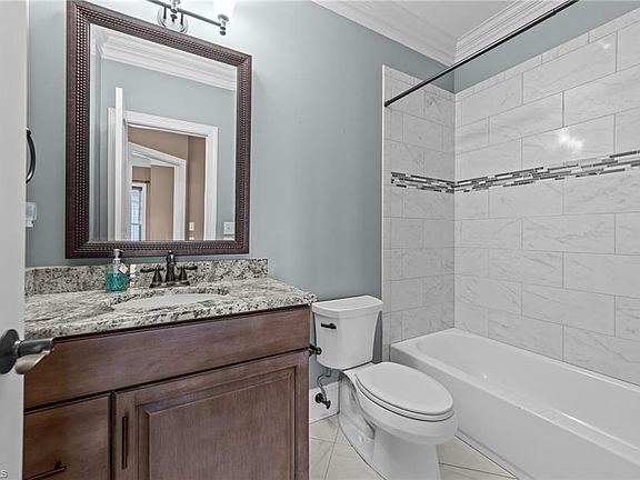 5th image of 5943 Bostonian Dr