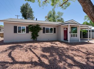 8806 Phoenix Ave NE, Albuquerque, NM 87112