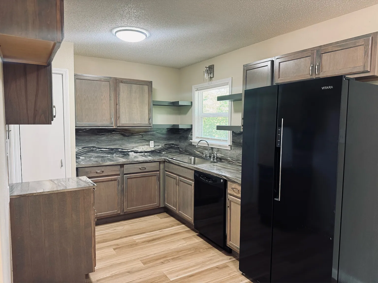 510 West Kern Road - 1 — Photo 4