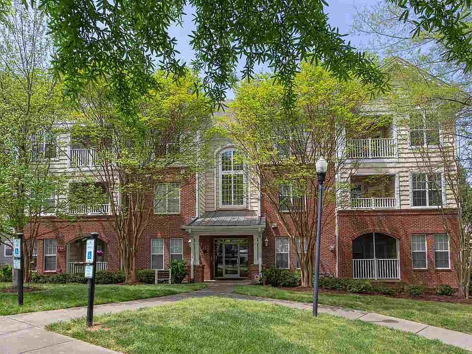1st image of 323 Providence Glen Dr #323