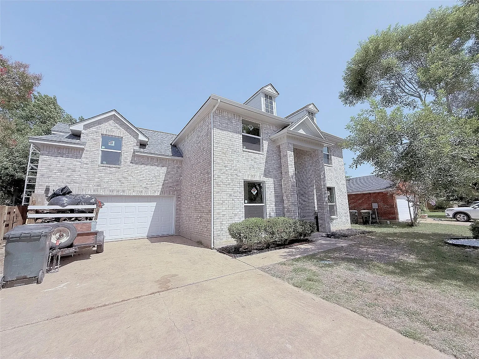 4 bed, 2.5 bath, 2748 sqft, $2,850 — Photo 2