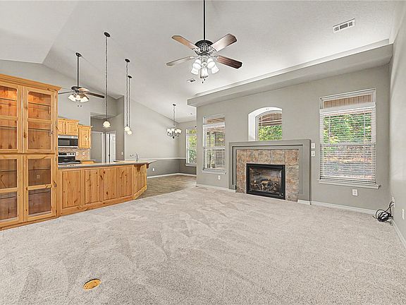 5th image of 3 Whitby Ln