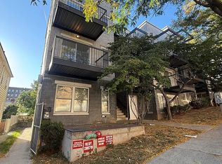 32 Montgomery Ave #B, Staten Island, NY 10301