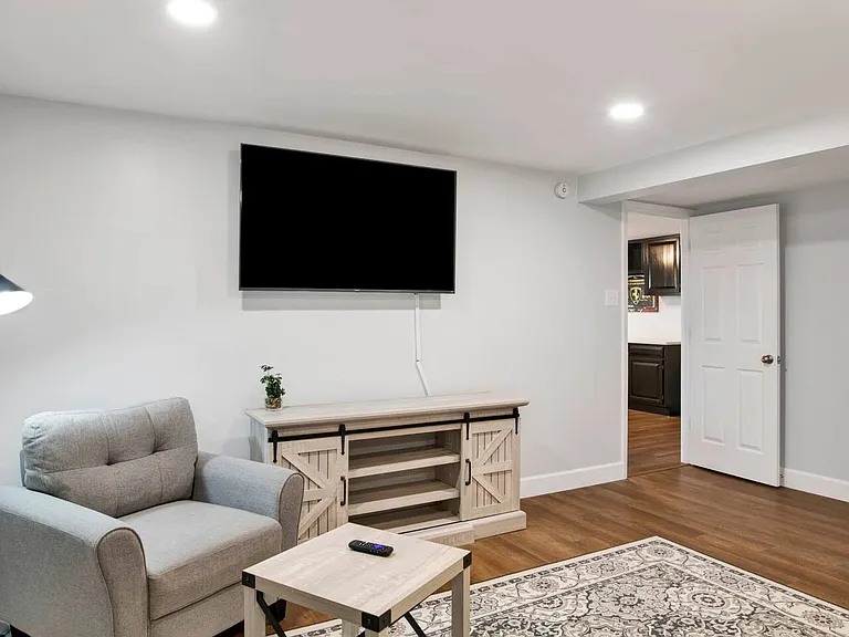 308 N University Blvd — Photo 18