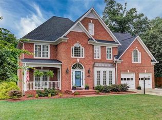 3209 Timberoak Ct, Greensboro, NC 27410