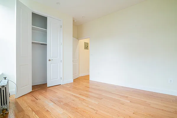 Rented by EXR | media 3