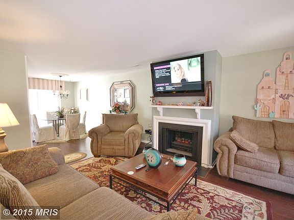 Spacious Living Room with Gas Fireplace