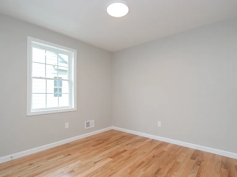859 Carew St #857 — Photo 23