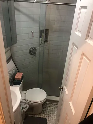 Rented by Urban Real Estate Property Group Inc | media 28