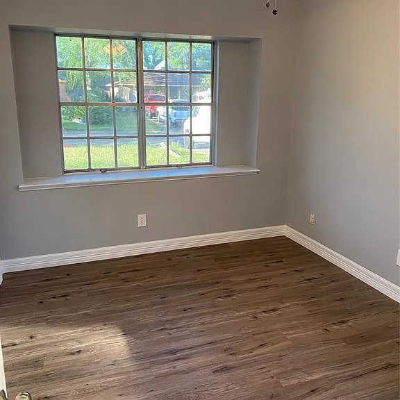 6109 Arthington St — Photo 11
