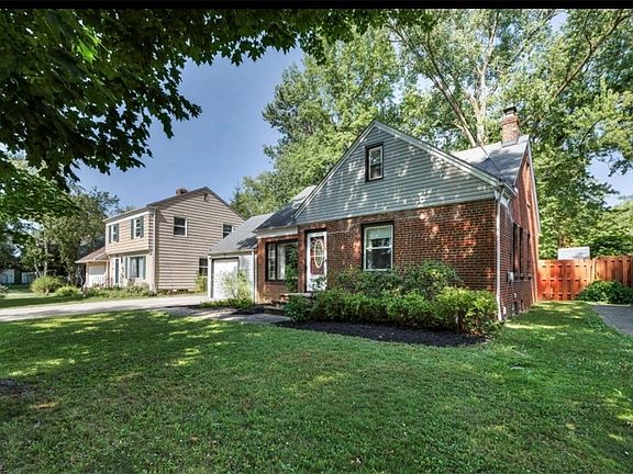 5th image of 1699 Lyndhurst Rd