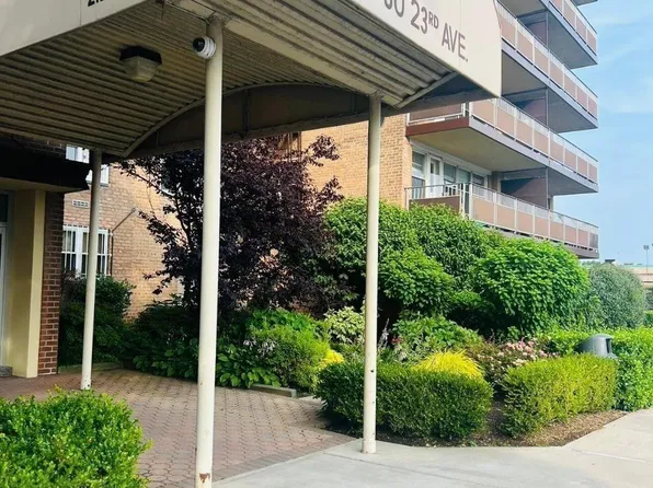 212-30 23 Avenue #5G, Bayside, NY 11360