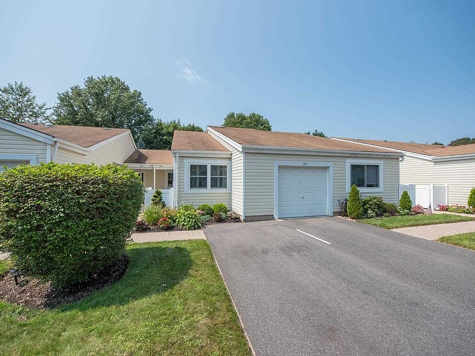 106 Cabot Ct W Saint James NY 11780 Zillow