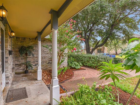 2nd image of 3108 Beluche Dr