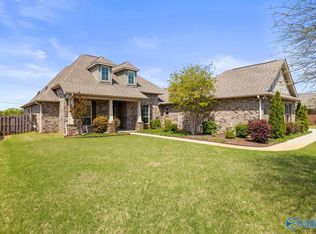 205 Farmdale Dr, Madison, AL 35756