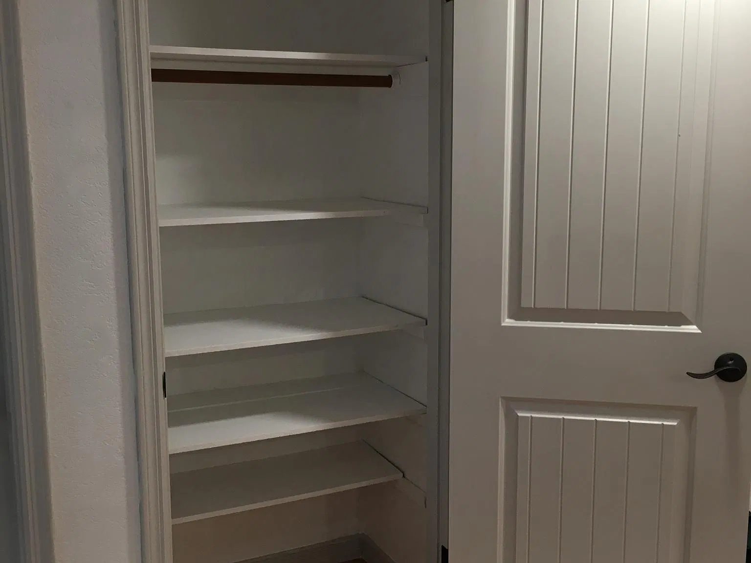 2 bed, 1202 sqft, $1,990 — Photo 4