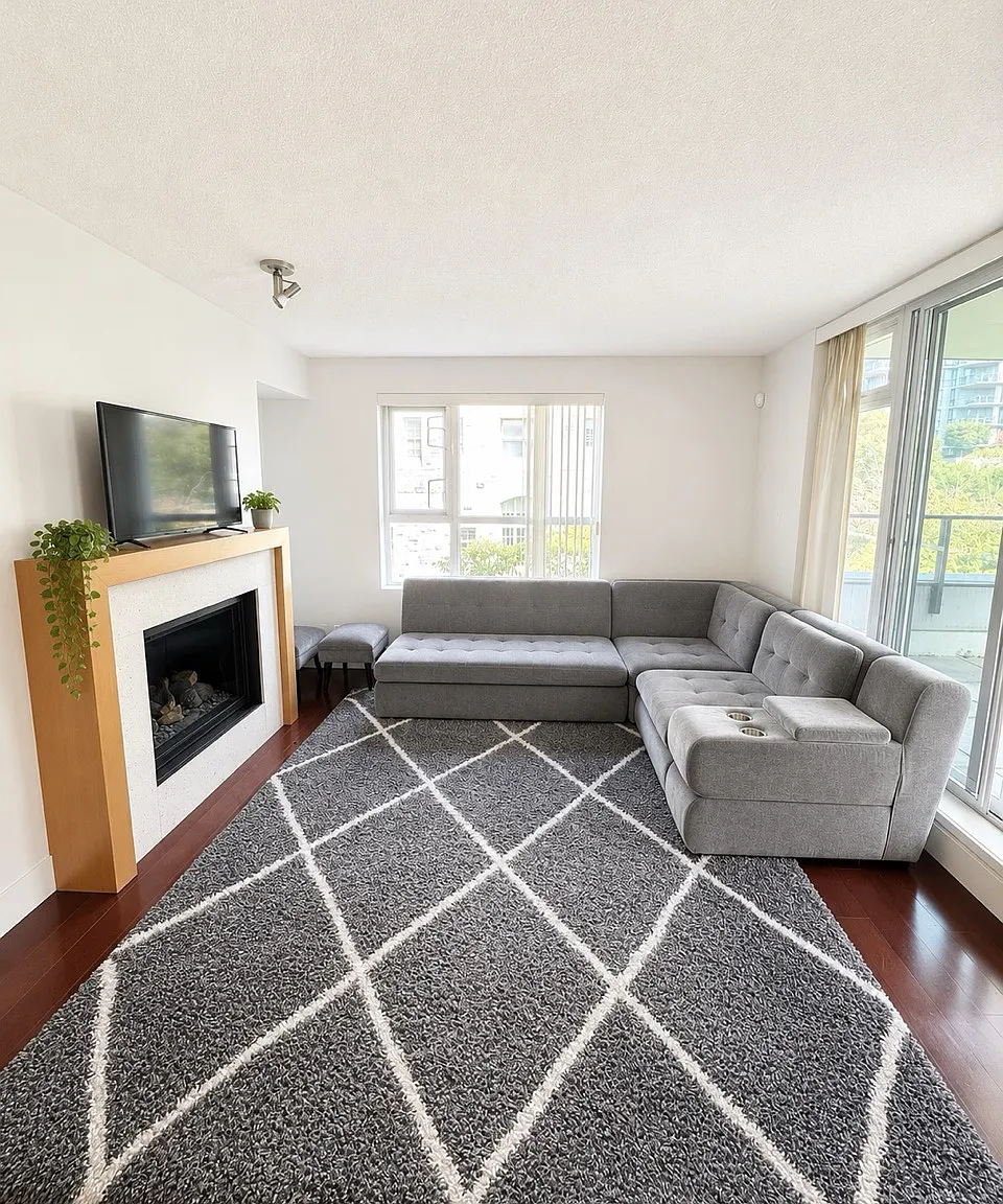 2 bed, 1100 sqft, $4,000 — Photo 1