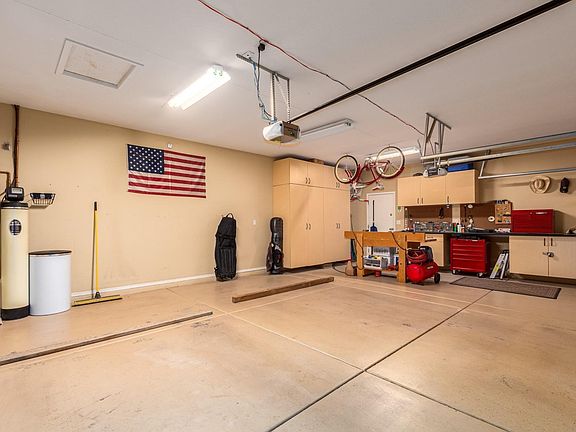 4th image of 9517 W Golddust Dr