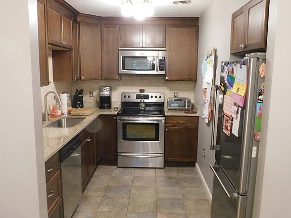 3rd image of 417 Neponset St APT B