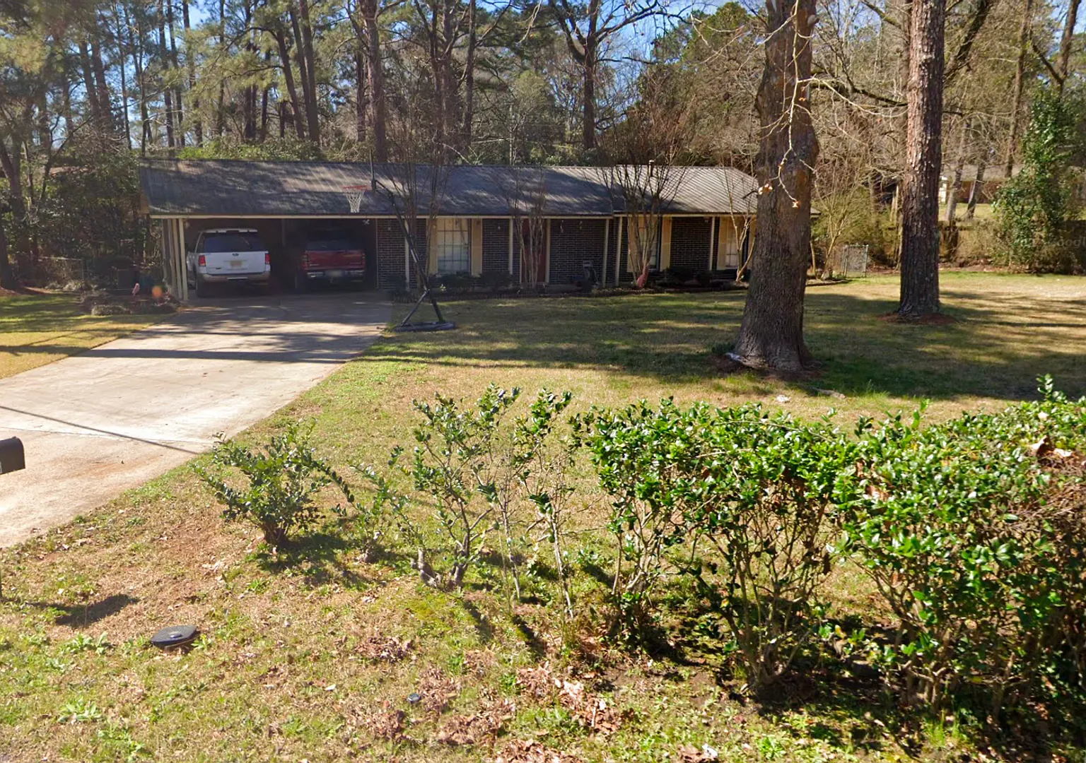3 Bedroom 2 Bath Home Available for Rent — Photo 1