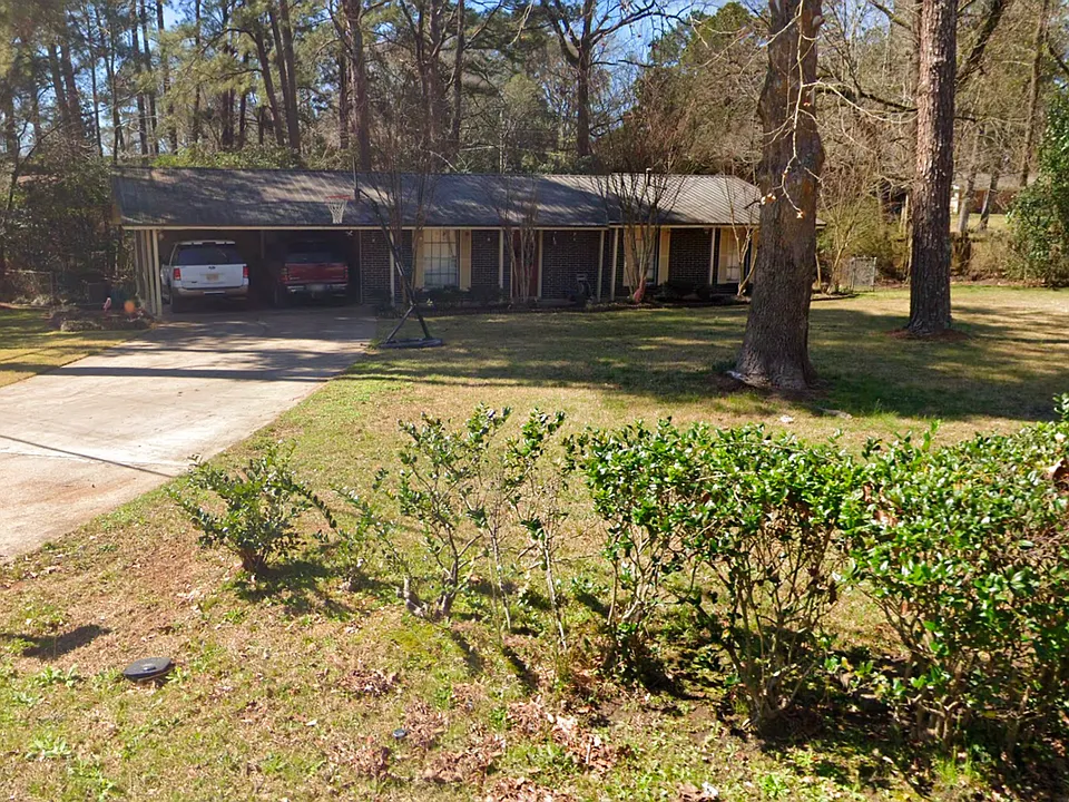 3065 Suncrest Dr