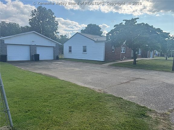 4th image of 102 Vansickle Ct