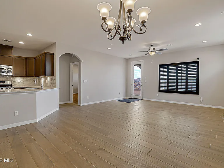 13752 Newton Ct — Photo 20