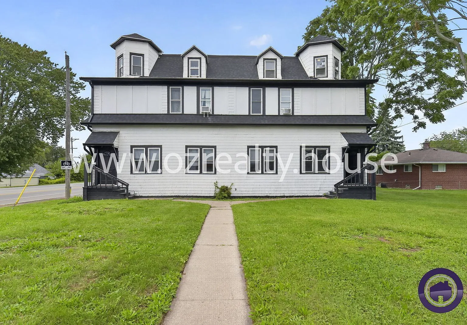 4 bed, 1.0 bath, $1,075 — Photo 1