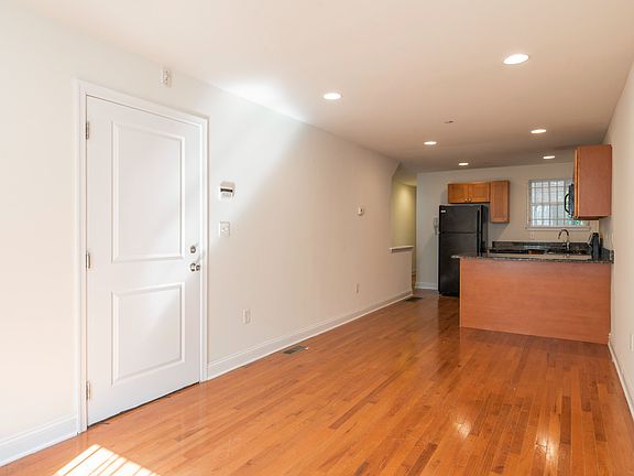 2nd image of 2219 N Camac St #1