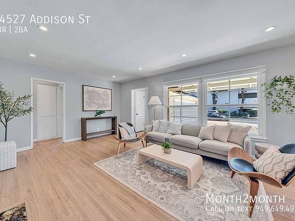 4th image of 14527 Addison St