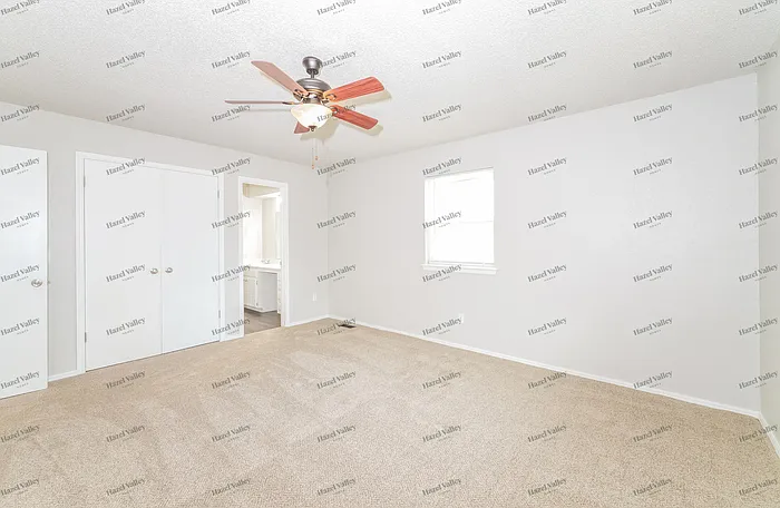 950 Twisted Oak Dr — Photo 8