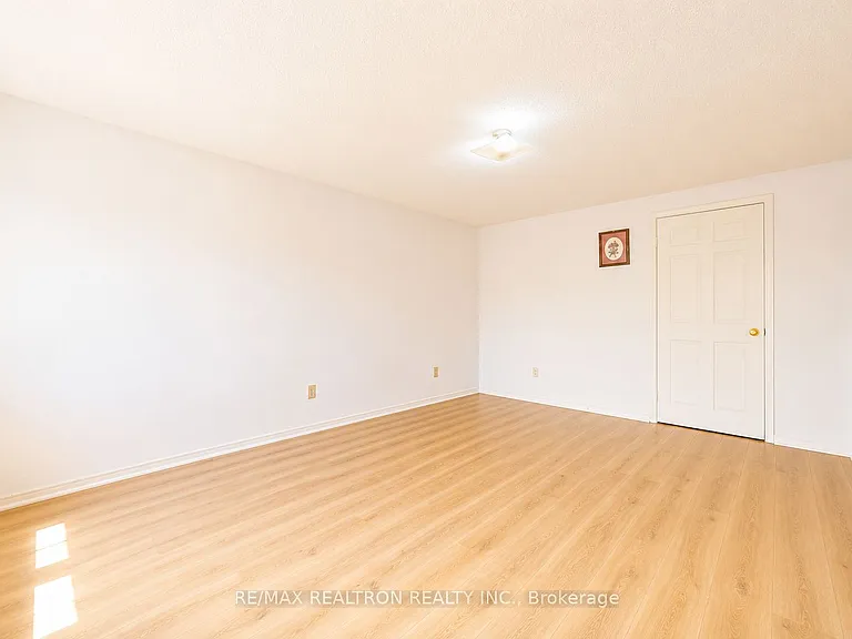 10 Pinewood Dr — Photo 36