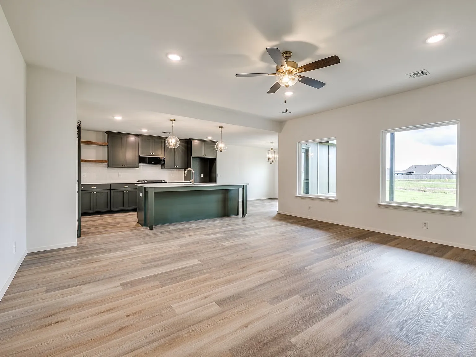 3442 E 153rd St S - Brand New 4BR in Bixby, Henson Square — Photo 4